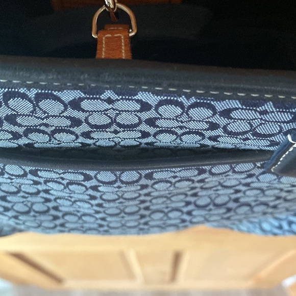 Coach Navy fabric and leather hand bag - Picture 6 of 16